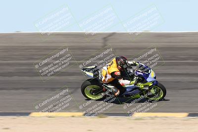 media/May-10-2025-Race Pace (Sat) [[db32fef2da]]/Vested/3-Bowl Set 1 (9am)/